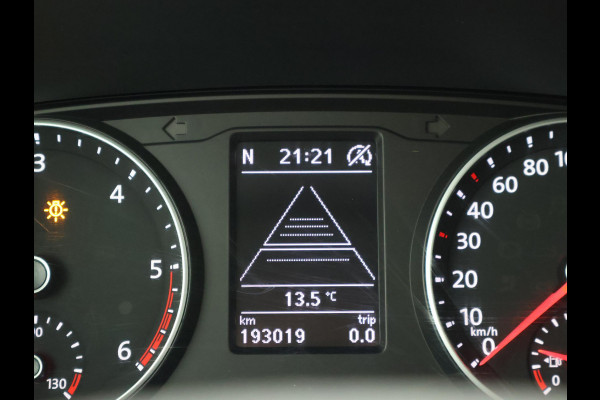 Volkswagen Transporter 2.0 TDI 150 PK DSG DUBBEL CABINE HIGHLINE + LEDER | CAMERA | LED | CARPLAY | T-EDITION