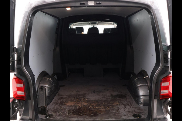Volkswagen Transporter 2.0 TDI 150 PK DSG DUBBEL CABINE HIGHLINE + LEDER | CAMERA | LED | CARPLAY | T-EDITION