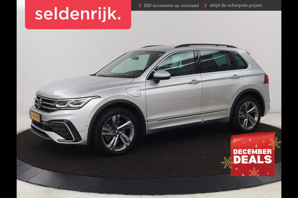 Volkswagen Tiguan 1.4 TSI eHybrid R Line | Matrix LED | Camera | Carplay | Adaptive cruise | 19'' | Navigatie | Park Assist | Virtual Cockpit | Climate control | DAB | Getint glas