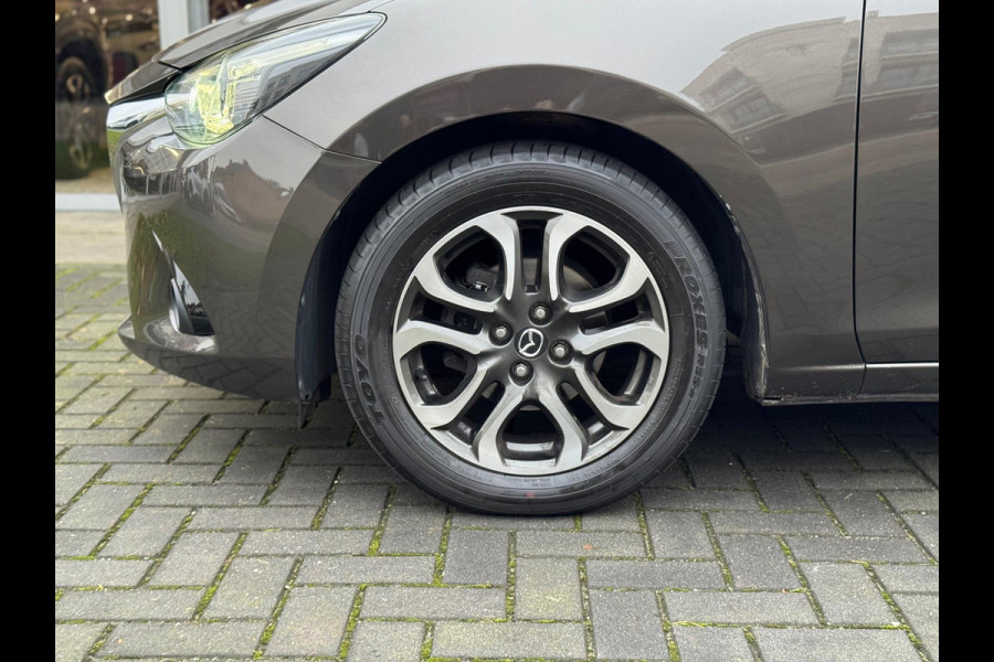 Mazda 2 1.5 SKYACTIV-G 90PK TS+ | Navigatie, Parkeersensoren, 16 inch, Climate control, Cruise control, Stoelverwarming