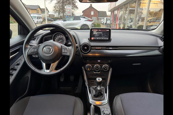 Mazda 2 1.5 SKYACTIV-G 90PK TS+ | Navigatie, Parkeersensoren, 16 inch, Climate control, Cruise control, Stoelverwarming