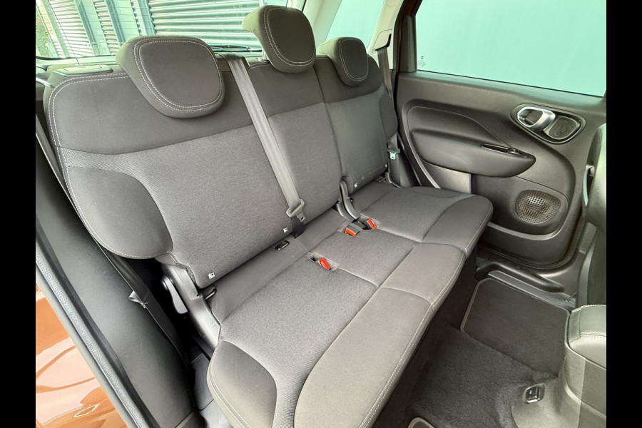 Fiat 500L BWJ 2018 | 0.9 TwinAir 105PK Cross | TREKHAAK | NAVI | CLIMA | CAMERA | PDC | LEDER/STOF | CARPLAY | PRIVACY GLASS |