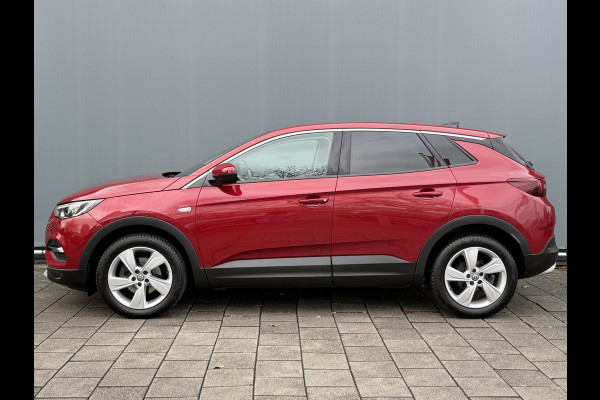 Opel Grandland X BWJ 2019 | 1.2T 131PK Bus Executive AUTOMAAT | TREKHAAK | CAMERA A | LEDER/STOF | NAVI | CLIMA | STOELVERW | CARPLAY | PRIVACY GLASS |