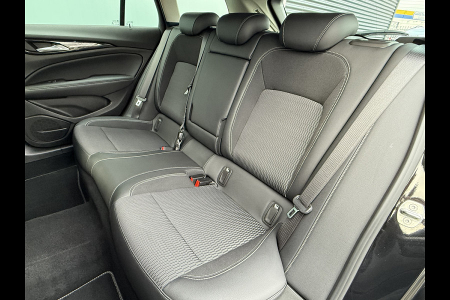 Opel Insignia Sports Tourer BWJ 2021 | 1.5CDTI 123PK Bus. Elegance | TREKHAAK | CAMERA A | NAVI | CLIMA | CARPLAY | PDC 2X | LEDER/STOF |