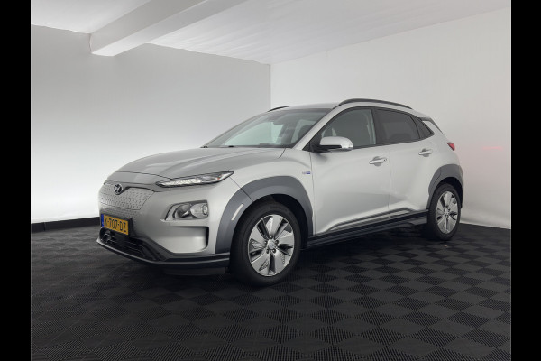 Hyundai Kona EV Fashion 64 kWh (3-Fase) {SOH-100%} (INCL-BTW)  Aut * HEATPUMP | NAVI-FULLMAP | LEATHER-FABRIC | KEYLESS | CAMERA | DAB | ECC | PDC | ADAPTIVE-CRUISE | LANE-ASSIST | HEATED SEATS | PRIVACY-GLASS | HEAD-UP | SHIFT-PADDLES | 17"A