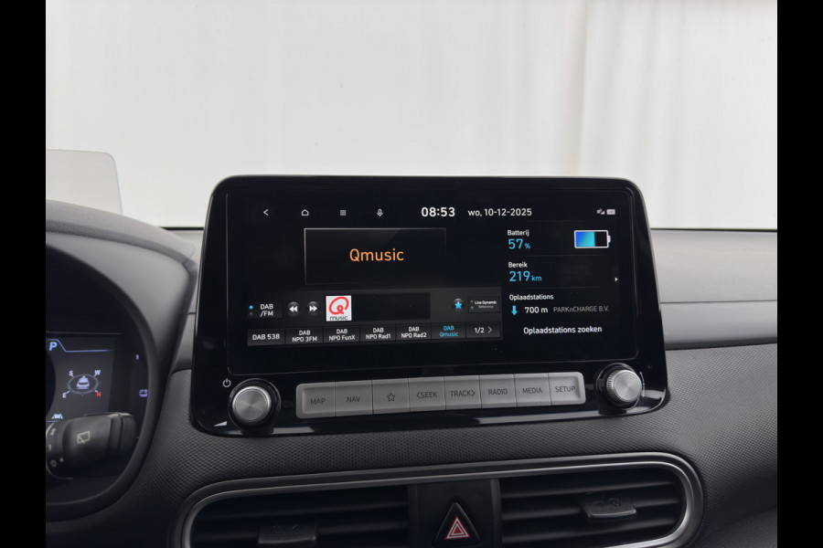 Hyundai Kona EV Fashion 64 kWh (3-Fase) {SOH-100%} (INCL-BTW)  Aut * HEATPUMP | NAVI-FULLMAP | LEATHER-FABRIC | KEYLESS | CAMERA | DAB | ECC | PDC | ADAPTIVE-CRUISE | LANE-ASSIST | HEATED SEATS | PRIVACY-GLASS | HEAD-UP | SHIFT-PADDLES | 17"A