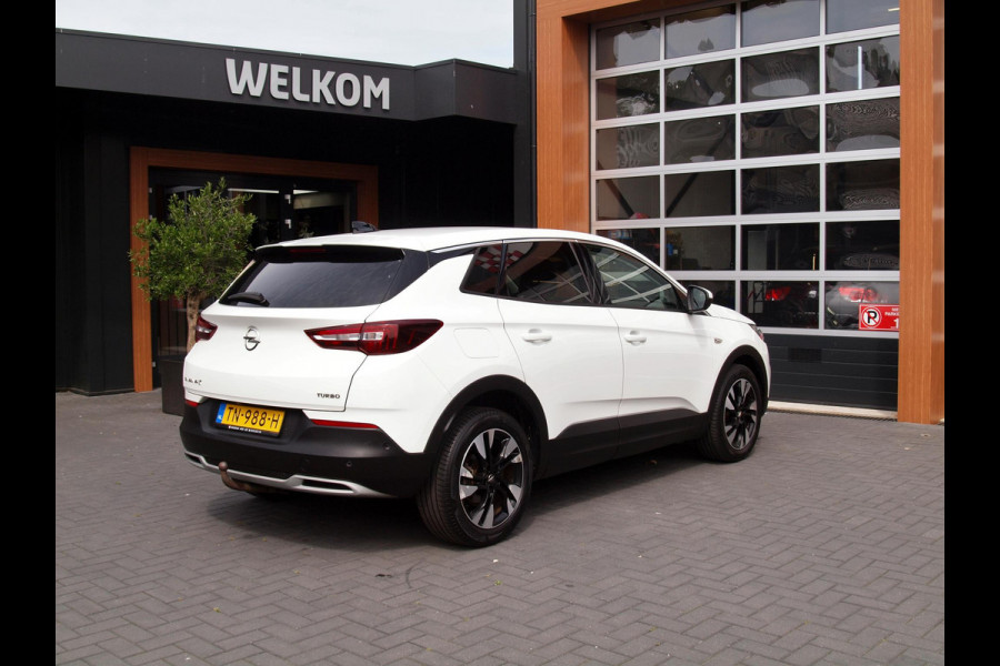 Opel Grandland X 1.2 Turbo Innovation | Gereviseerde motor | Automaat | Camera | Apple Carplay | Leer | Trekhaak |