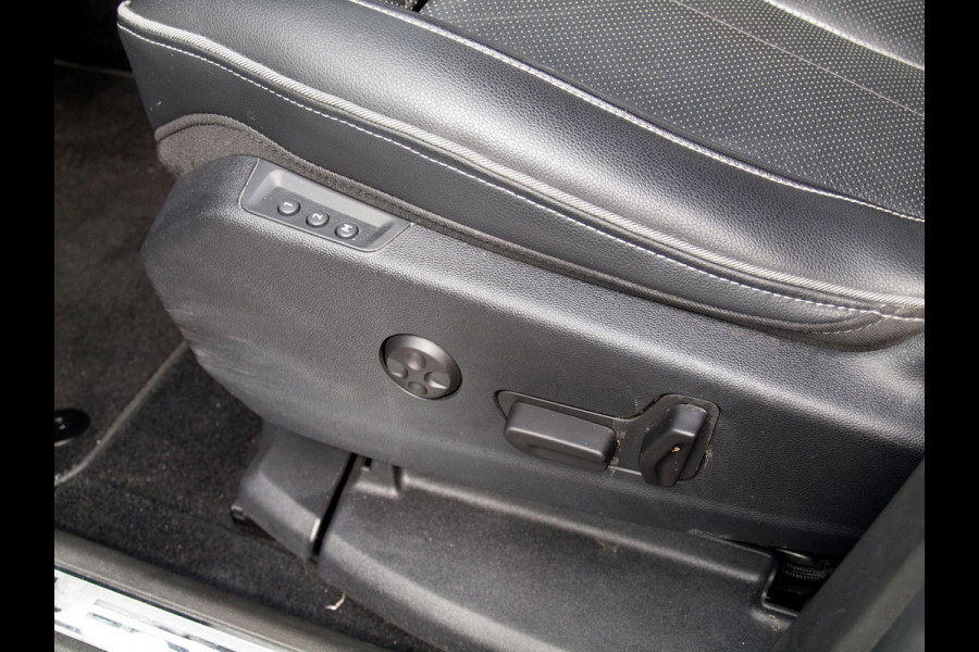 Opel Grandland X 1.2 Turbo Innovation | Gereviseerde motor | Automaat | Camera | Apple Carplay | Leer | Trekhaak |