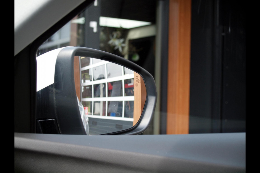 Opel Grandland X 1.2 Turbo Innovation | Gereviseerde motor | Automaat | Camera | Apple Carplay | Leer | Trekhaak |