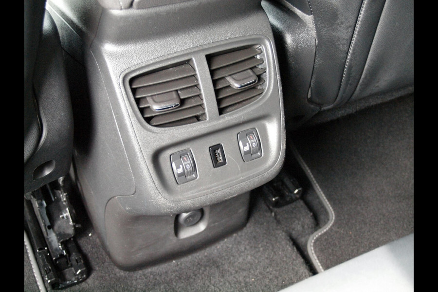 Opel Grandland X 1.2 Turbo Innovation | Gereviseerde motor | Automaat | Camera | Apple Carplay | Leer | Trekhaak |