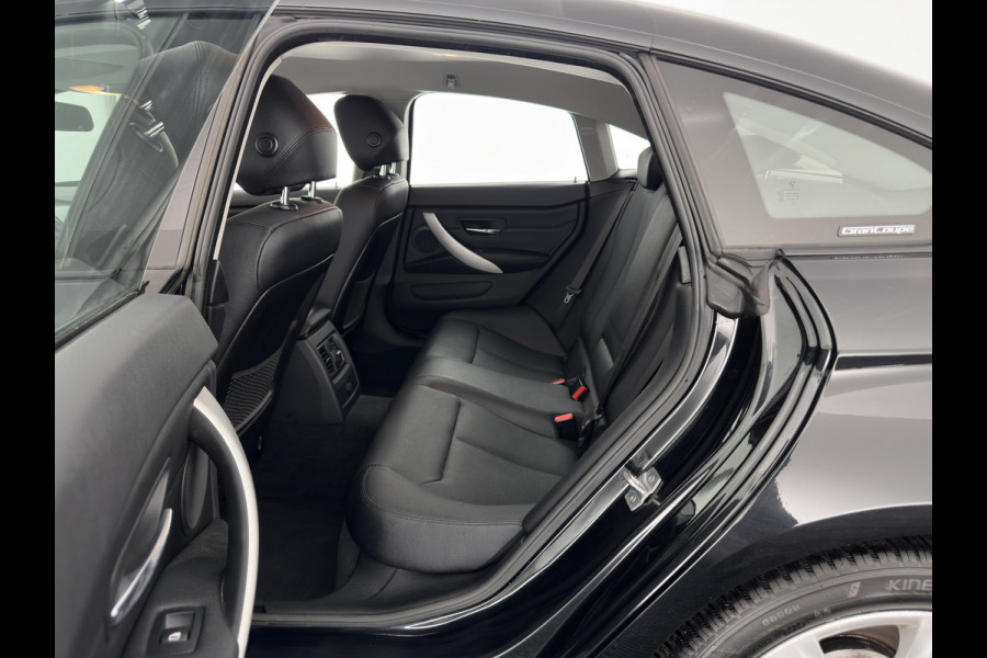 BMW 4 Serie Gran Coupé 420d Centennial High Executive (INCL-BTW) Aut. *NAVI-FULLMAP | FULL-LEATHER | HEATED- COMFORTSEATS | ECC | BI-XENON | KEYLESS | MEMORY-PACK | PDC | 18'' ALU*
