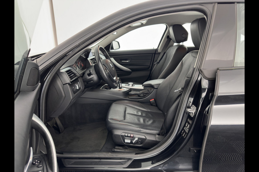 BMW 4 Serie Gran Coupé 420d Centennial High Executive (INCL-BTW) Aut. *NAVI-FULLMAP | FULL-LEATHER | HEATED- COMFORTSEATS | ECC | BI-XENON | KEYLESS | MEMORY-PACK | PDC | 18'' ALU*