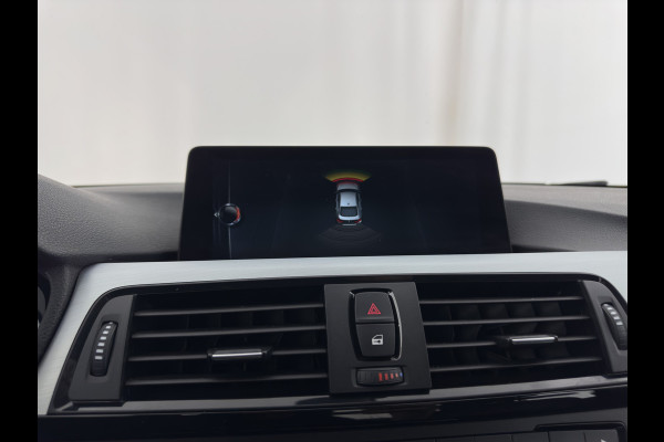 BMW 4 Serie Gran Coupé 420d Centennial High Executive (INCL-BTW) Aut. *NAVI-FULLMAP | FULL-LEATHER | HEATED- COMFORTSEATS | ECC | BI-XENON | KEYLESS | MEMORY-PACK | PDC | 18'' ALU*