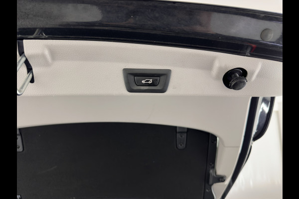 BMW 4 Serie Gran Coupé 420d Centennial High Executive (INCL-BTW) Aut. *NAVI-FULLMAP | FULL-LEATHER | HEATED- COMFORTSEATS | ECC | BI-XENON | KEYLESS | MEMORY-PACK | PDC | 18'' ALU*