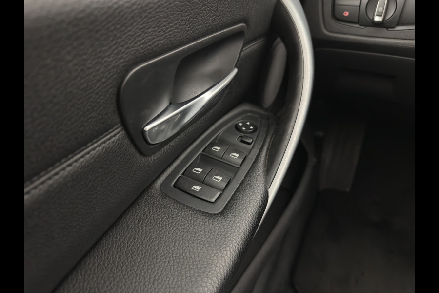 BMW 4 Serie Gran Coupé 420d Centennial High Executive (INCL-BTW) Aut. *NAVI-FULLMAP | FULL-LEATHER | HEATED- COMFORTSEATS | ECC | BI-XENON | KEYLESS | MEMORY-PACK | PDC | 18'' ALU*