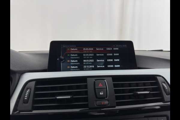 BMW 4 Serie Gran Coupé 420d Centennial High Executive (INCL-BTW) Aut. *NAVI-FULLMAP | FULL-LEATHER | HEATED- COMFORTSEATS | ECC | BI-XENON | KEYLESS | MEMORY-PACK | PDC | 18'' ALU*