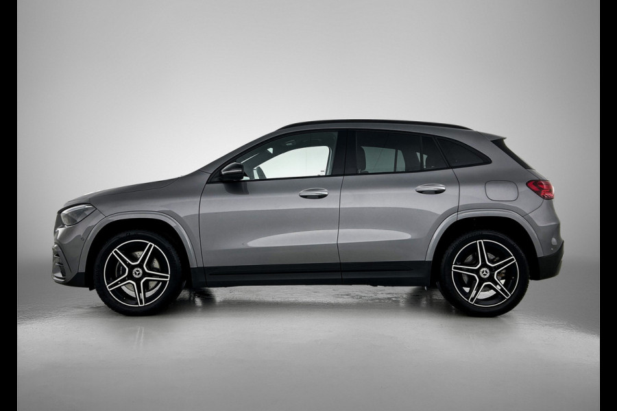 Mercedes-Benz GLA 250 e AMG Plug-In Hybride 5 spaaks lichtmetalen velgen | Navigatie | Parking support met camera | Inclusief 24 maanden MB Certified garantie voor Europa.