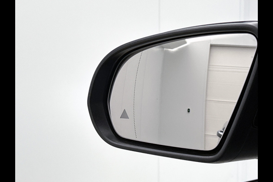 Mercedes-Benz GLA 250 e AMG Plug-In Hybride 5 spaaks lichtmetalen velgen | Navigatie | Parking support met camera | Inclusief 24 maanden MB Certified garantie voor Europa.