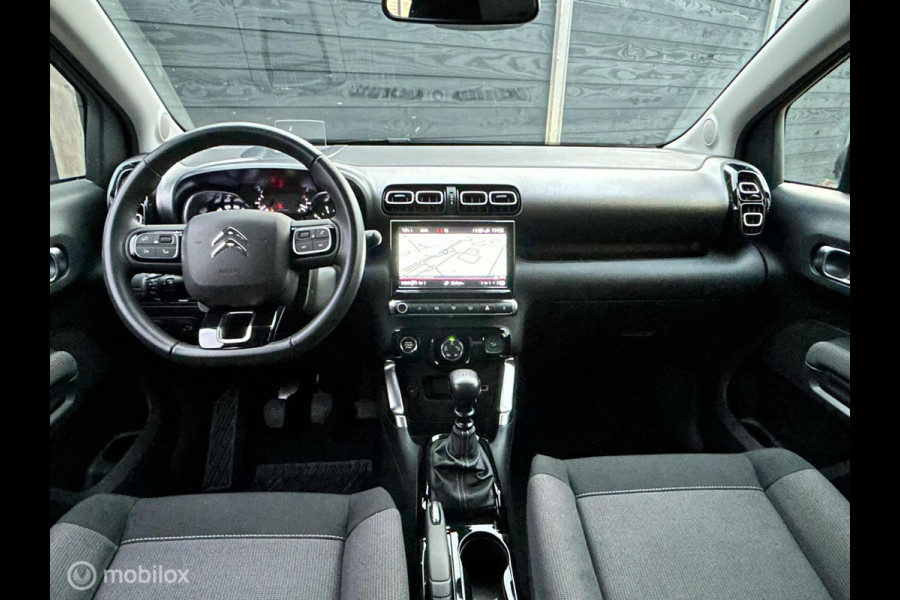 Citroën C3 Aircross 1.2 PureTech Max 110 PK 17" LM / FM nav / camera / LED