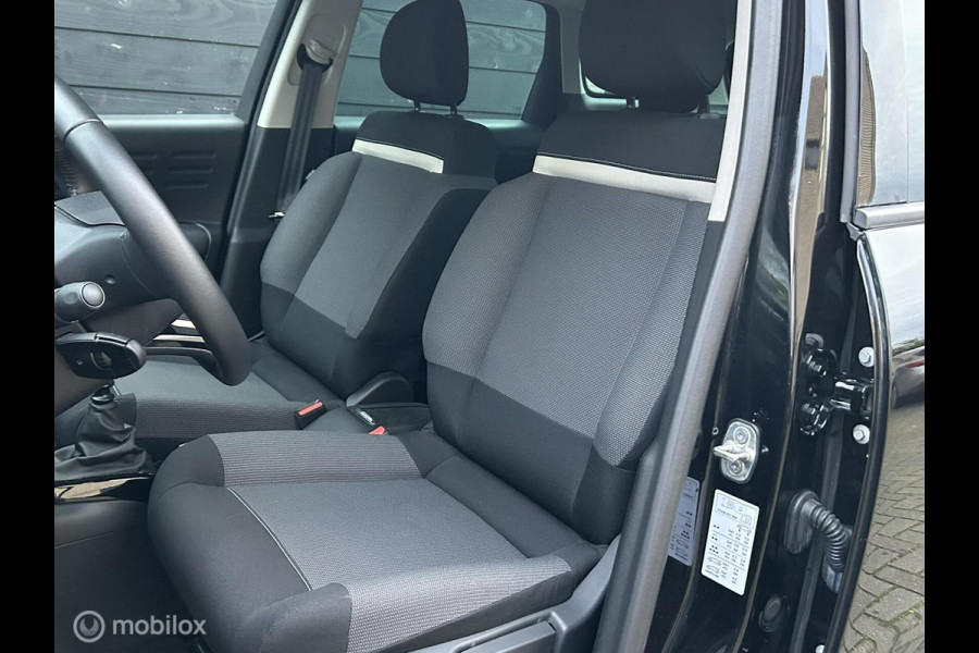 Citroën C3 Aircross 1.2 PureTech Max 110 PK 17" LM / FM nav / camera / LED