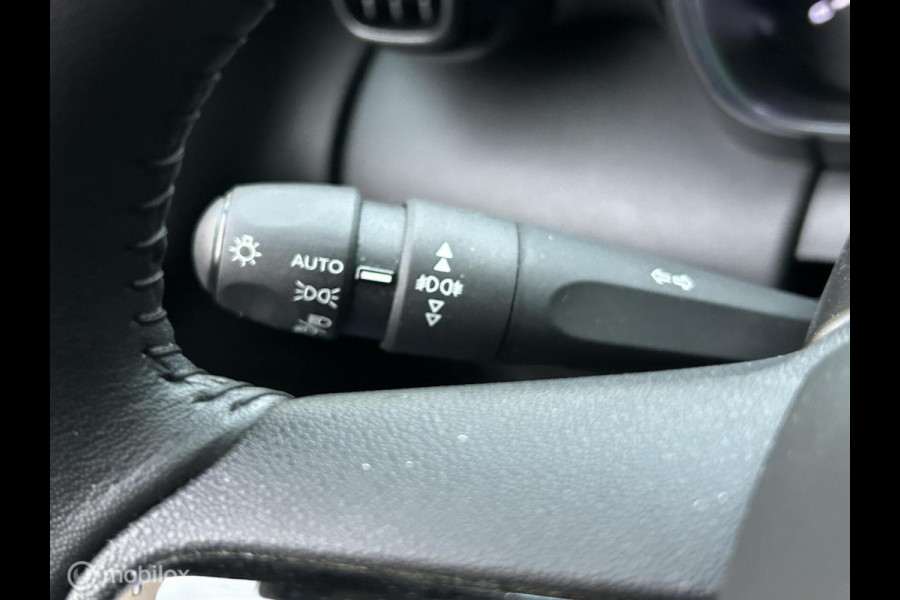Citroën C3 Aircross 1.2 PureTech Max 110 PK 17" LM / FM nav / camera / LED
