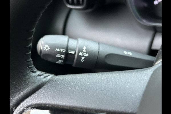 Citroën C3 Aircross 1.2 PureTech Max 110 PK 17" LM / FM nav / camera / LED