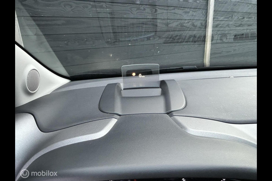 Citroën C3 Aircross 1.2 PureTech Max 110 PK 17" LM / FM nav / camera / LED