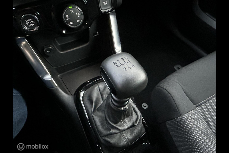 Citroën C3 Aircross 1.2 PureTech Max 110 PK 17" LM / FM nav / camera / LED