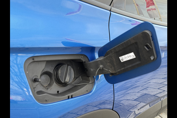 Opel Grandland X BWJ 2019 | 1.2T 131PK Bus. Executive | TREKHAAK | PANO DAK | CLIMA | NAVI | 18'' LMV | CARPLAY | SPORTSTOELEN | PDC 2X