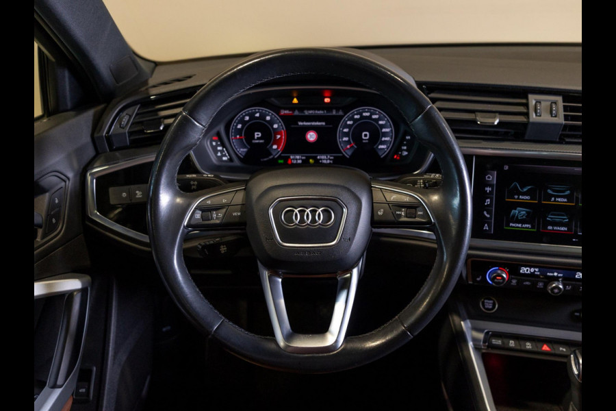 Audi Q3 Sportback 35 TFSI Business Edition / 150pk / Panorama dak / Keyless / Rondomzicht camera /