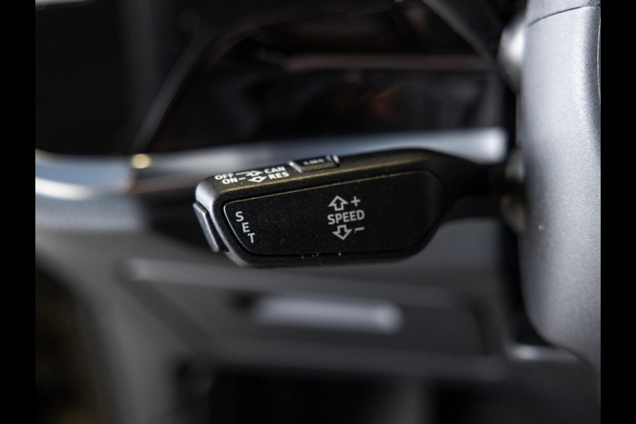 Audi Q3 Sportback 35 TFSI Business Edition / 150pk / Panorama dak / Keyless / Rondomzicht camera /