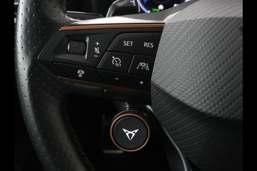 CUPRA Leon 1.4 eHybrid VZ | 245pk | Leder | Stoelverwarming | Camera | Carplay | Memory | Sfeerverlichting | Navigatie | Adaptive cruise | Keyless | Sportstoelen | Full LED | 19'' | PHEV | Plug In