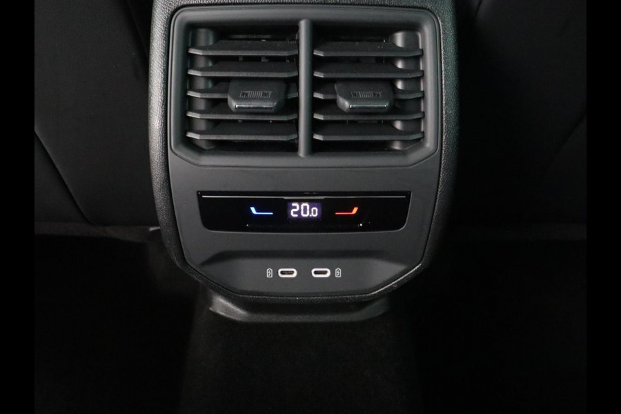 CUPRA Leon 1.4 eHybrid VZ | 245pk | Leder | Stoelverwarming | Camera | Carplay | Memory | Sfeerverlichting | Navigatie | Adaptive cruise | Keyless | Sportstoelen | Full LED | 19'' | PHEV | Plug In