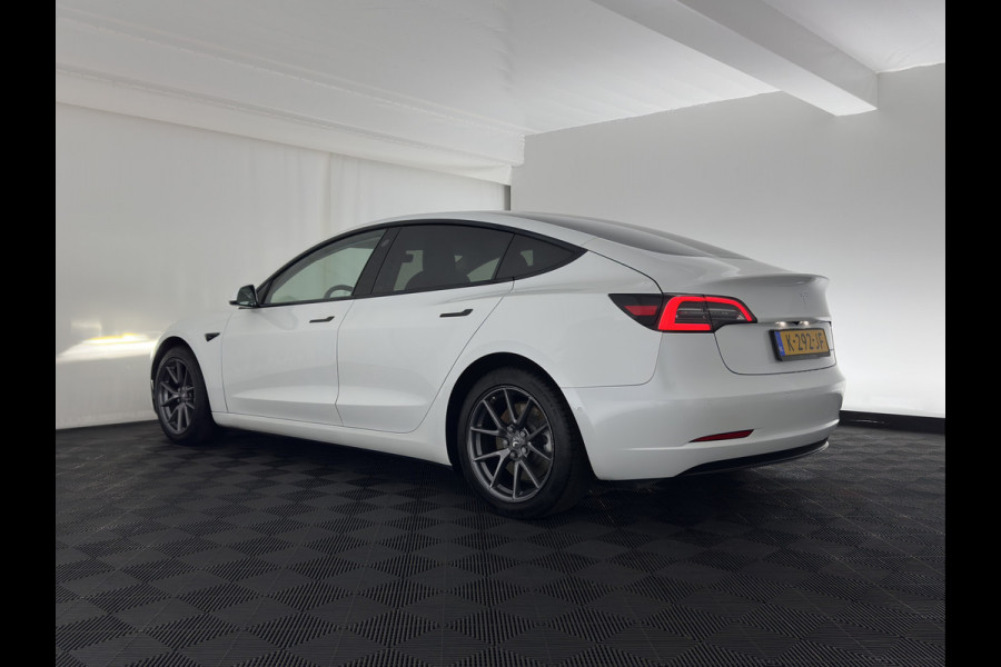 Tesla Model 3 Long Range AWD 75 kWh [3-Fase] {SOH-86%} (INCL-BTW)  Aut. *HEATPUMP | PANO | AUTO-PILOT | LUXURY-LEATHER | KEYLESS | FULL-LED | MEMORY-PACK | SURROUND-VIEW | DAB | CARPLAY | DIGI-COCKPIT | LANE-ASSIST | COMFORT-SEATS | 18"ALU*