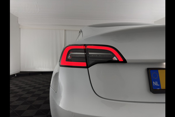 Tesla Model 3 Long Range AWD 75 kWh [3-Fase] {SOH-86%} (INCL-BTW)  Aut. *HEATPUMP | PANO | AUTO-PILOT | LUXURY-LEATHER | KEYLESS | FULL-LED | MEMORY-PACK | SURROUND-VIEW | DAB | CARPLAY | DIGI-COCKPIT | LANE-ASSIST | COMFORT-SEATS | 18"ALU*
