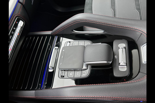 Mercedes-Benz GLE Mercedes-AMG 53 Hybrid 4MATIC+ Premium AMG Premium | Night Pakket | 22 Inch Velgen | Trekhaak | Panorama Schuif-Kanteldak. Inclusief 24 maanden Mercedes-Benz Certified garantie voor Europa.