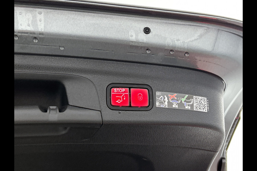 Mercedes-Benz GLE Mercedes-AMG 53 Hybrid 4MATIC+ Premium AMG Premium | Night Pakket | 22 Inch Velgen | Trekhaak | Panorama Schuif-Kanteldak. Inclusief 24 maanden Mercedes-Benz Certified garantie voor Europa.