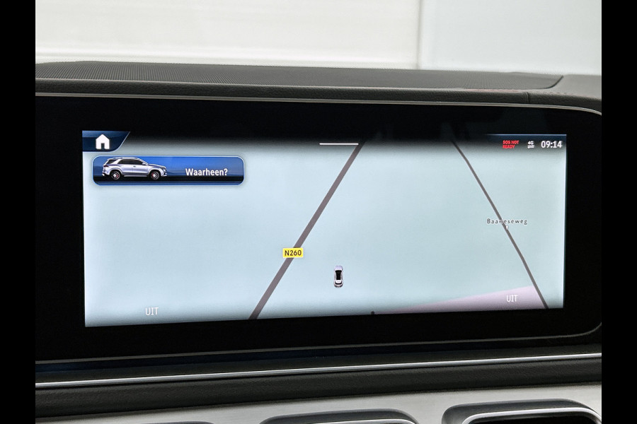 Mercedes-Benz GLE Mercedes-AMG 53 Hybrid 4MATIC+ Premium AMG Premium | Night Pakket | 22 Inch Velgen | Trekhaak | Panorama Schuif-Kanteldak. Inclusief 24 maanden Mercedes-Benz Certified garantie voor Europa.