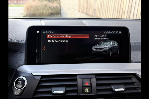 BMW X3 xDrive30i 252pk M-sport Automaat | Panoramadak | Leer | Stoelverwarming | Climate & cruise control | LED verlichting adaptief me