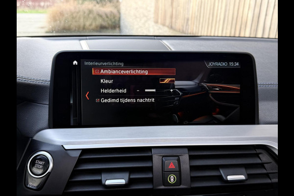 BMW X3 xDrive30i 252pk M-sport Automaat | Panoramadak | Leer | Stoelverwarming | Climate & cruise control | LED verlichting adaptief me