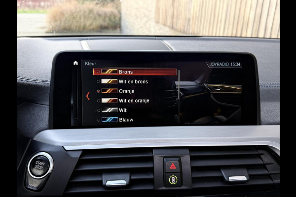 BMW X3 xDrive30i 252pk M-sport Automaat | Panoramadak | Leer | Stoelverwarming | Climate & cruise control | LED verlichting adaptief me