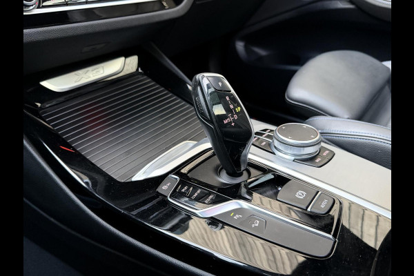 BMW X3 xDrive30i 252pk M-sport Automaat | Panoramadak | Leer | Stoelverwarming | Climate & cruise control | LED verlichting adaptief me