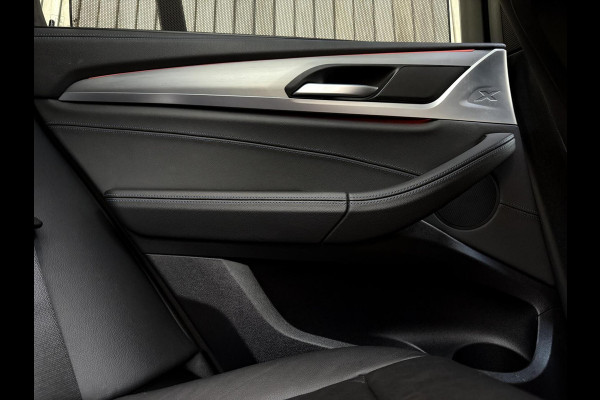 BMW X3 xDrive30i 252pk M-sport Automaat | Panoramadak | Leer | Stoelverwarming | Climate & cruise control | LED verlichting adaptief me