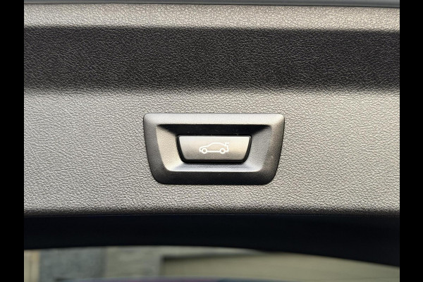 BMW X3 xDrive30i 252pk M-sport Automaat | Panoramadak | Leer | Stoelverwarming | Climate & cruise control | LED verlichting adaptief me