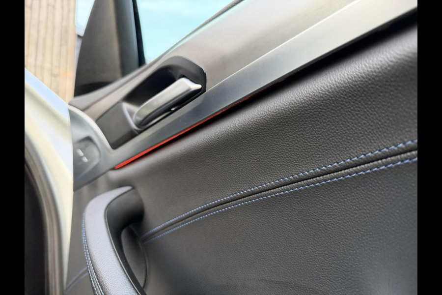 BMW X3 xDrive30i 252pk M-sport Automaat | Panoramadak | Leer | Stoelverwarming | Climate & cruise control | LED verlichting adaptief me