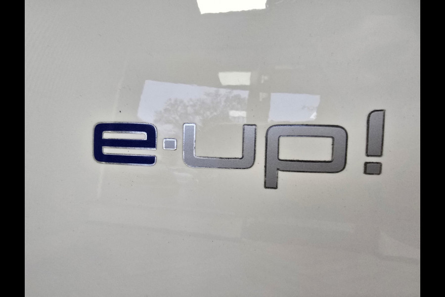 Volkswagen e-Up! E-up! AUT. CAMERA PARKEERSENSOREN CRUISE CONTROL STOELVERWARMING VOORRUITVERWARMING