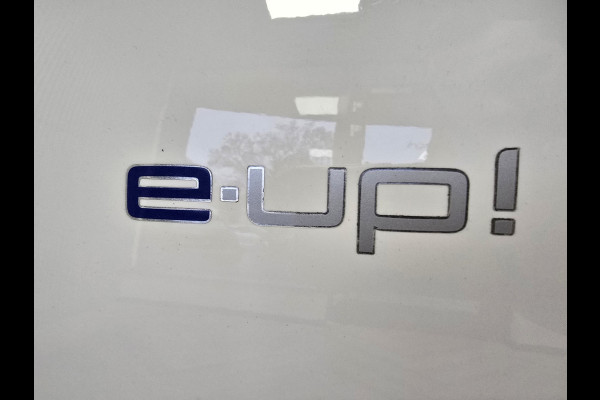 Volkswagen e-Up! E-up! AUT. CAMERA PARKEERSENSOREN CRUISE CONTROL STOELVERWARMING VOORRUITVERWARMING