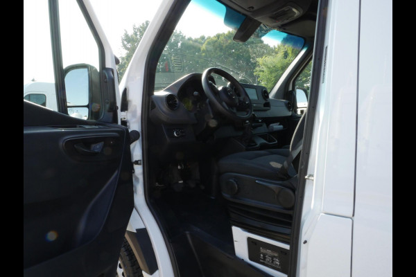 Mercedes-Benz Sprinter 317CDI 170PK L2H2 Airco Keurige staat.