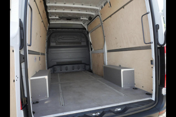 Mercedes-Benz Sprinter 317CDI 170PK L2H2 Airco Keurige staat.