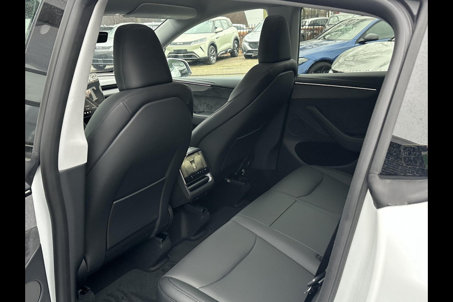 Tesla Model Y Premium Long Range AWD 75 kWh NIEUWE AUTO | AUTOPILOT| VOLLEDIGE TESLA GARANTIE T/M 12/2029 OF 80.000KM| DE HOOGVOLTACCU EN AANDRIJFLIJN TOT 2033 of 192.000KM |